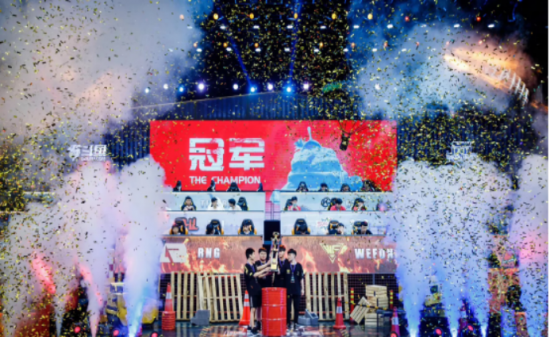 决胜巅峰游戏正式上线，抖音能否颠覆王者荣耀